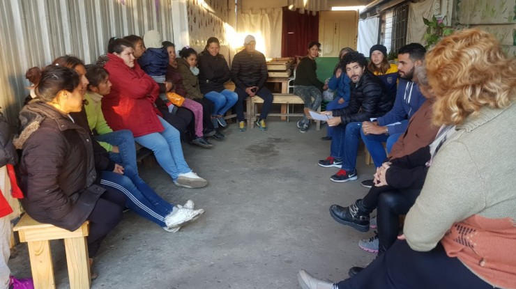 Juntos por el Cambio: Alaniz recorrió algunos barrios de Florencio Varela 
